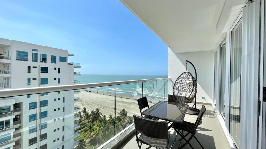 Apartamento Morros Junto Al Americas Edificio Salida A Playa *